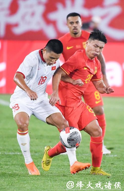 越南队主帅：中国足球进步明显